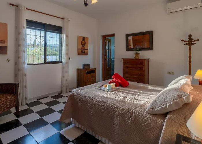 Corvera Casitas Select Нерха